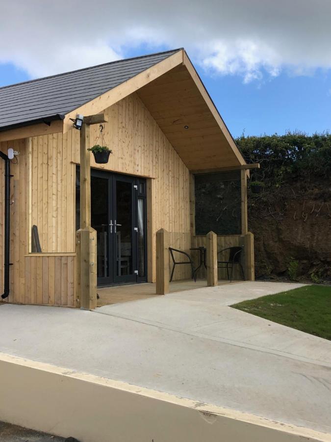 Foyle View Cabin Hotel Greencastle  Exterior photo